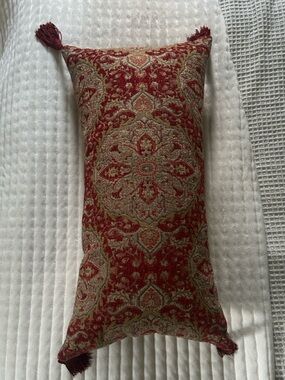 Newport Red and Gold Medallion Tassel Lumbar Pillow